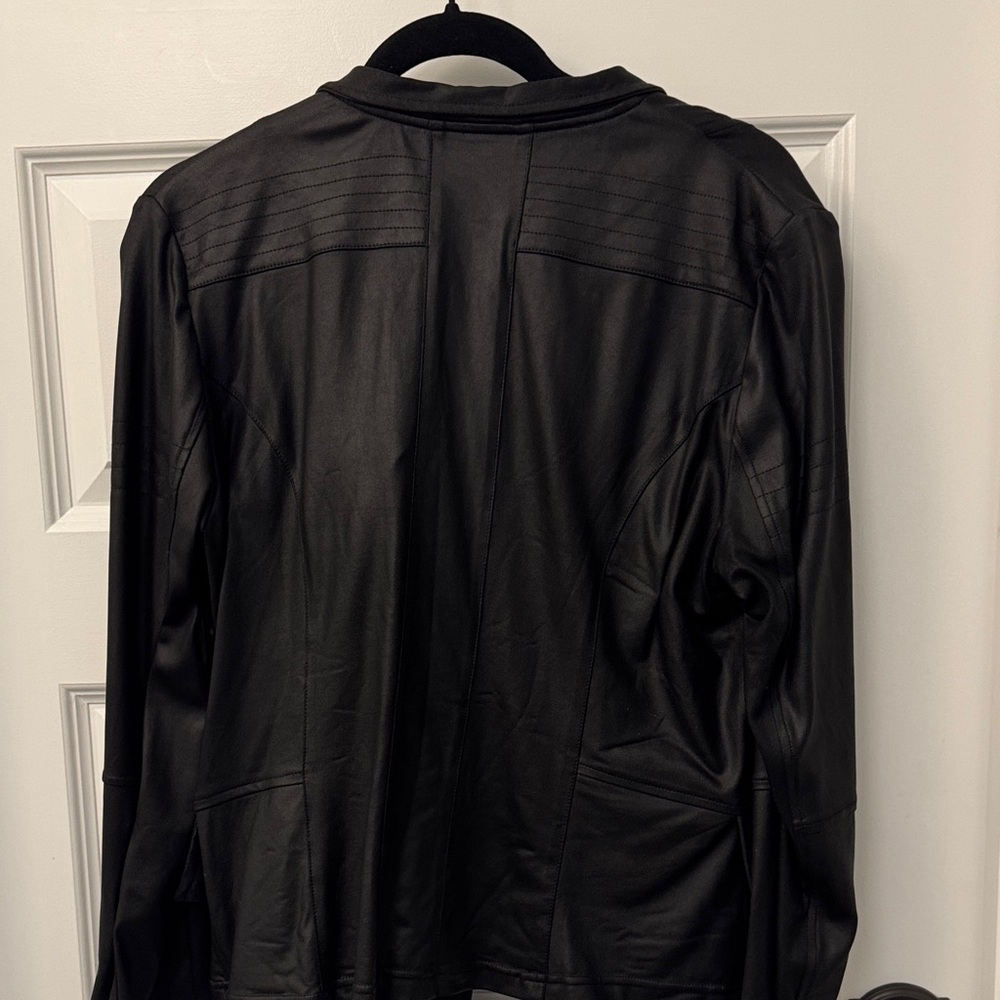 Clara Sun Woo Black Leather Jacket - Picture 6 of 6